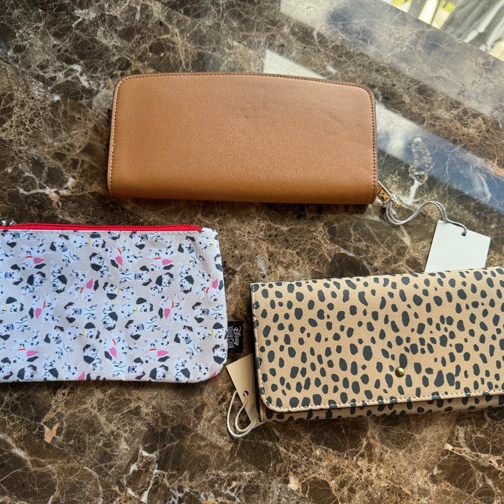 Wallets & Pouch Grab Bag!